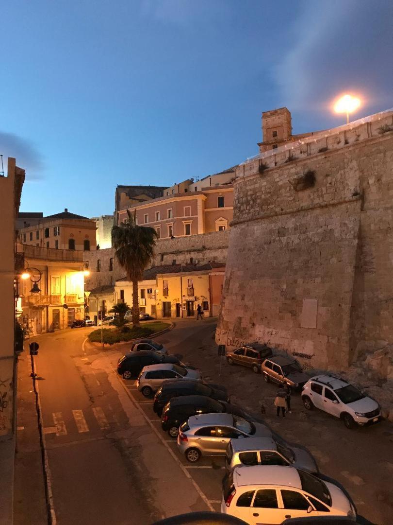 Hotel Panoramica, nel cuore della città Cagliari Esterno foto